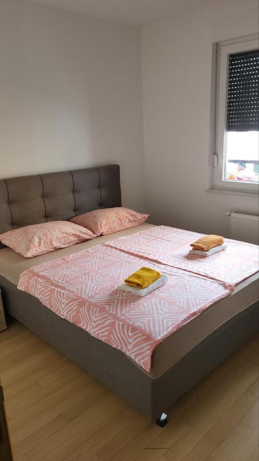 באניה לוקה Apartman Paradiso מראה חיצוני תמונה